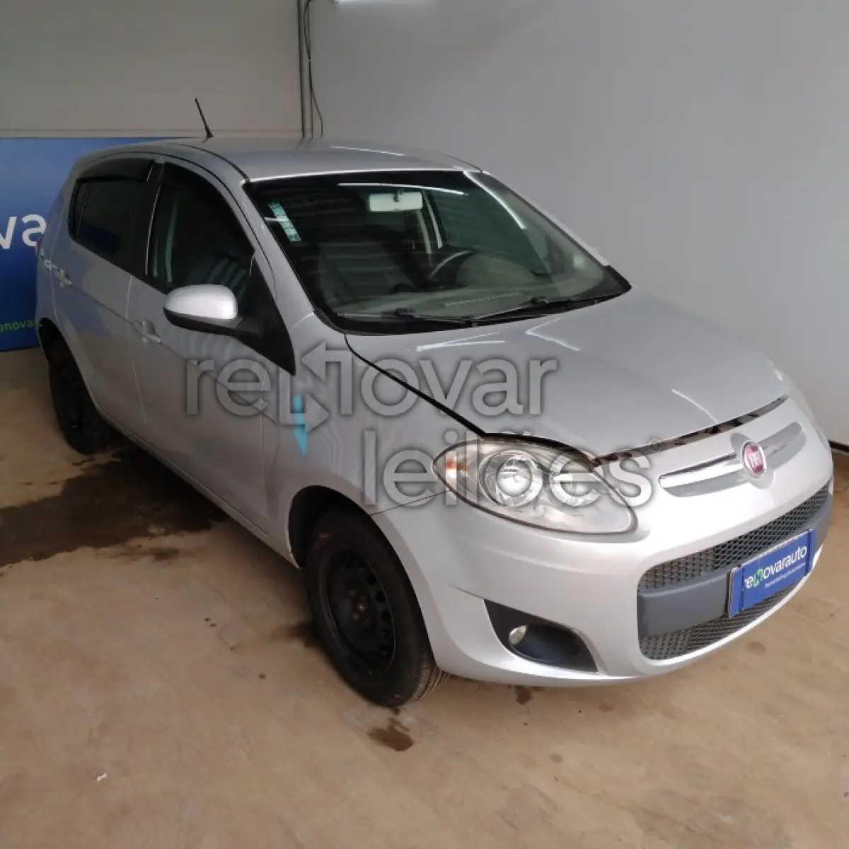 LOTE 047 - FIAT PALIO ATTRACTIV 1.4 - ANO 2013/2014 - COMPLETO