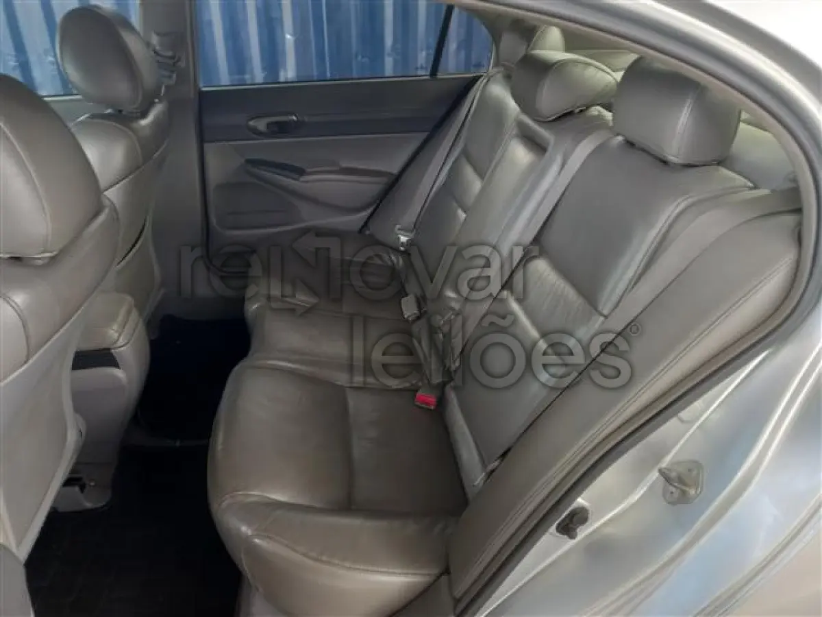 LOTE 025 - HONDA CIVIC LXL - ANO 2010/2011 - COMPLETO - DEPOSITADO NO RIO DE JANEIRO/RJ