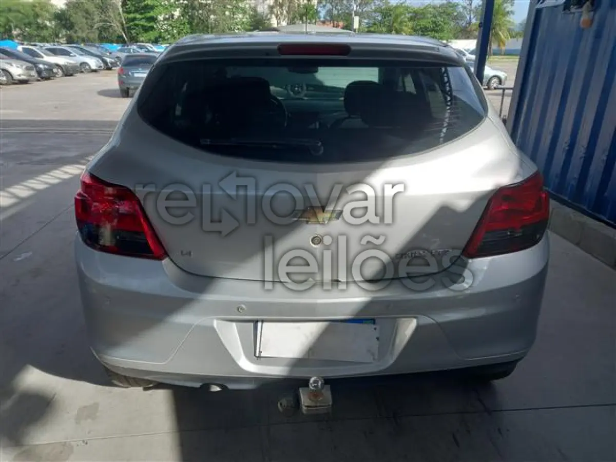 LOTE 024 - GM ONIX HATCH LTZ 1.4 - ANO 2014/2014 - COMPLETO - DEPOSITADO NO RIO DE JANEIRO/RJ