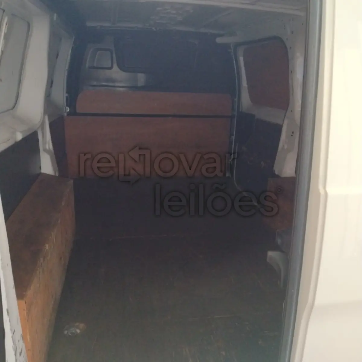 LOTE 021 - CITROEN JUMPY FURGÃO - ANO 2019/2019 - COMPLETO