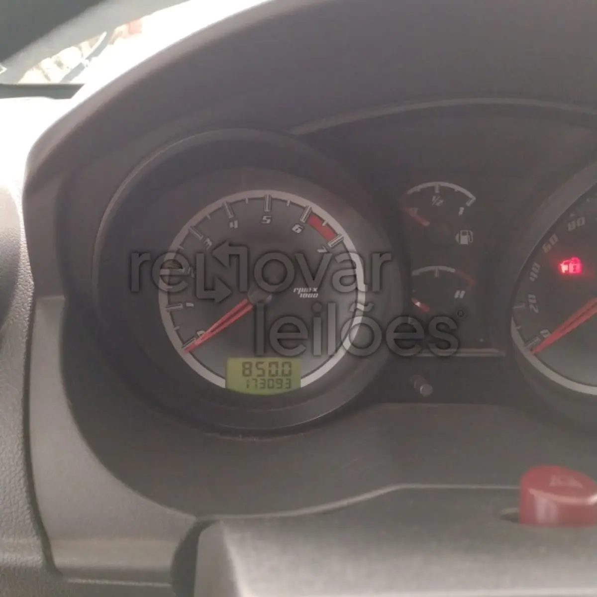 LOTE 046 - FORD FIESTA FLEX - ANO 2010/2011 - SICREDI RAIZES - PASSAGEM POR LEILÃO - IPVA 2025 EM ABERTO