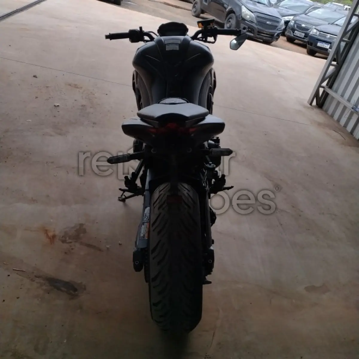 LOTE 050 - KAWASAKI Z1000 - ANO 2021/2021 - SICREDI UNIÃO