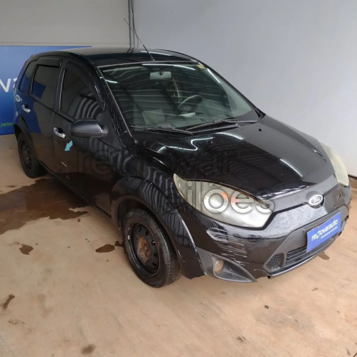 LOTE 046 - FORD FIESTA FLEX - ANO 2010/2011 - SICREDI RAIZES - PASSAGEM POR LEILÃO - IPVA 2025 EM ABERTO