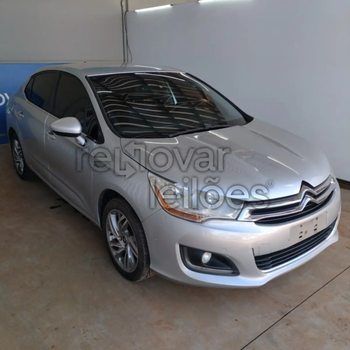 LOTE 064 - CITROEN C4 LOUNGE THP - ANO 2015/2015 - COMPLETO - PASSAGEM POR LEILÃO E INDICIO DE SINISTRO