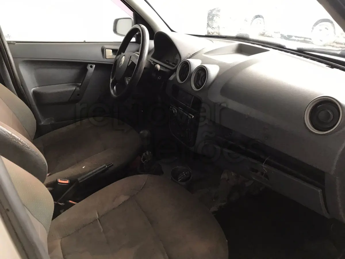 LOTE 061 - VW GOL 1.6 POWER - ANO 2005/2006 - COMPLETO