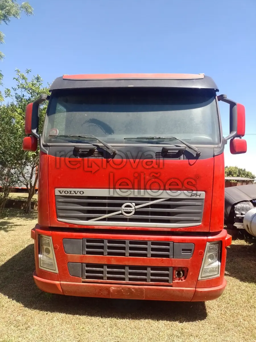 LOTE 069 - VOLVO FH 440 6X2 - ANO 2007/2007 - DEPOSITADO EM CACHOEIRA DO SUL/RS