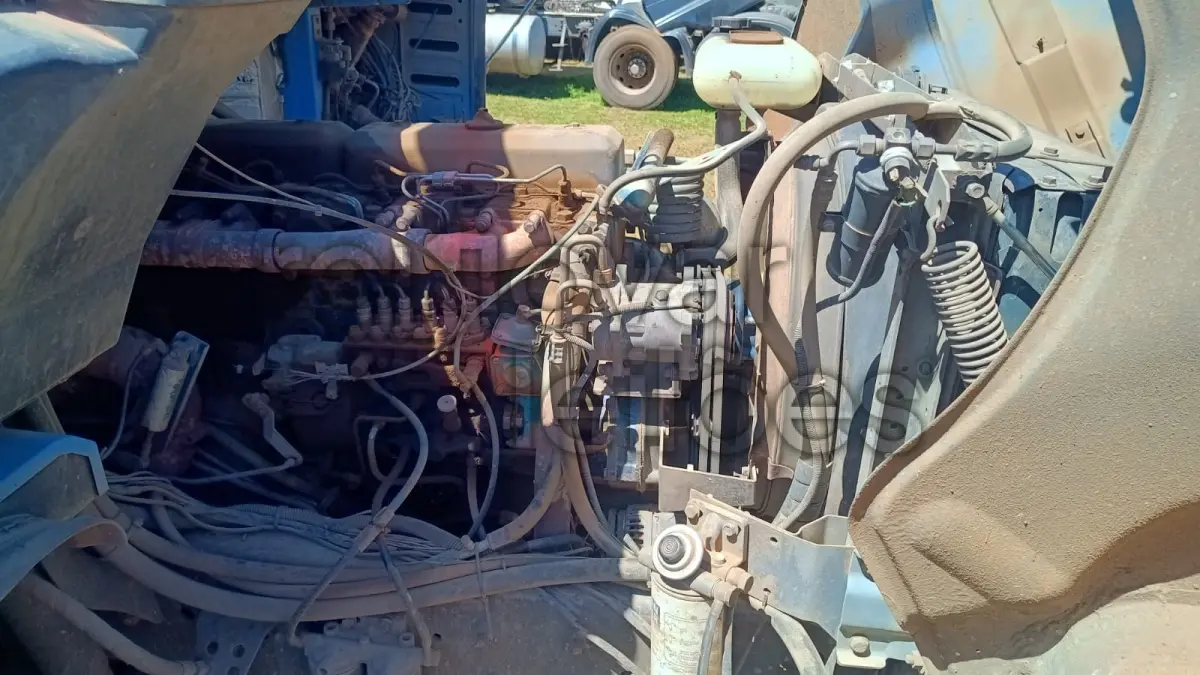 LOTE 068 - SCANIA T113 H 4X2 360 - ANO 1994/1994 - DEPOSITADO EM CACHOEIRA DO SUL/RS