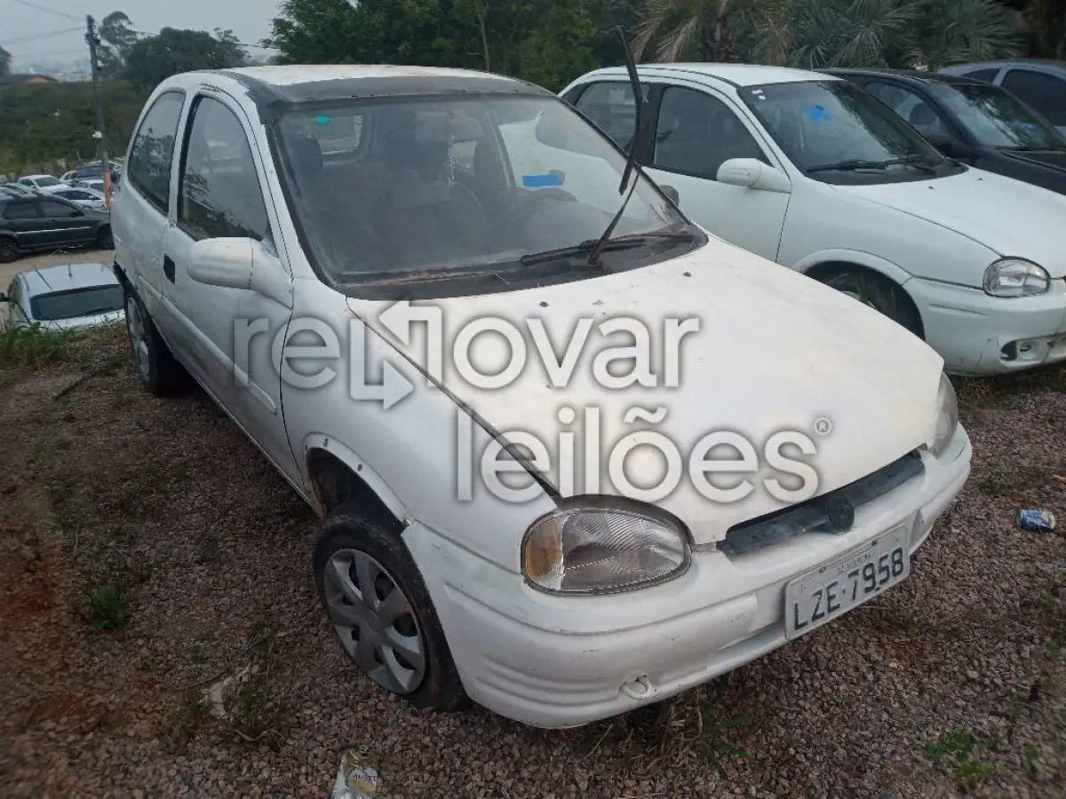 LOTE 0685