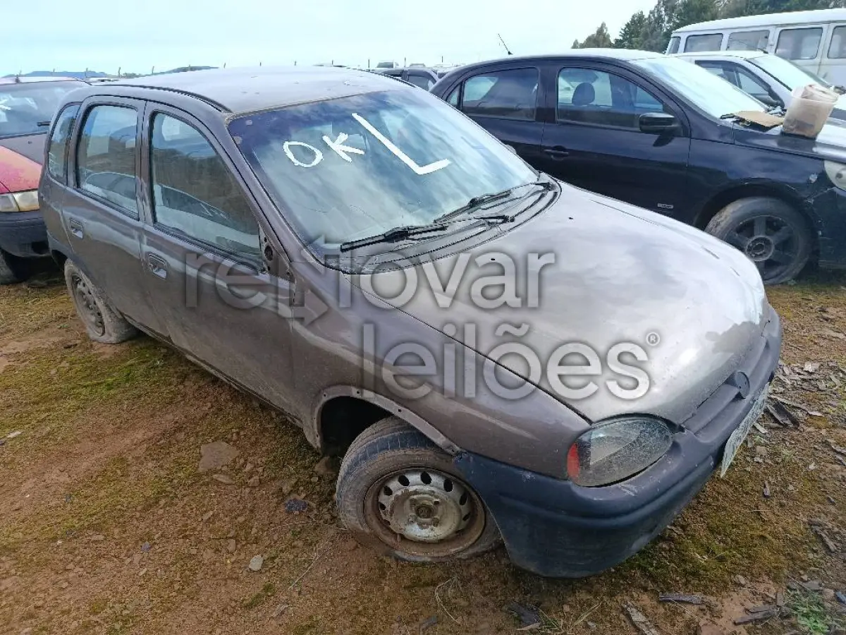 LOTE 0823