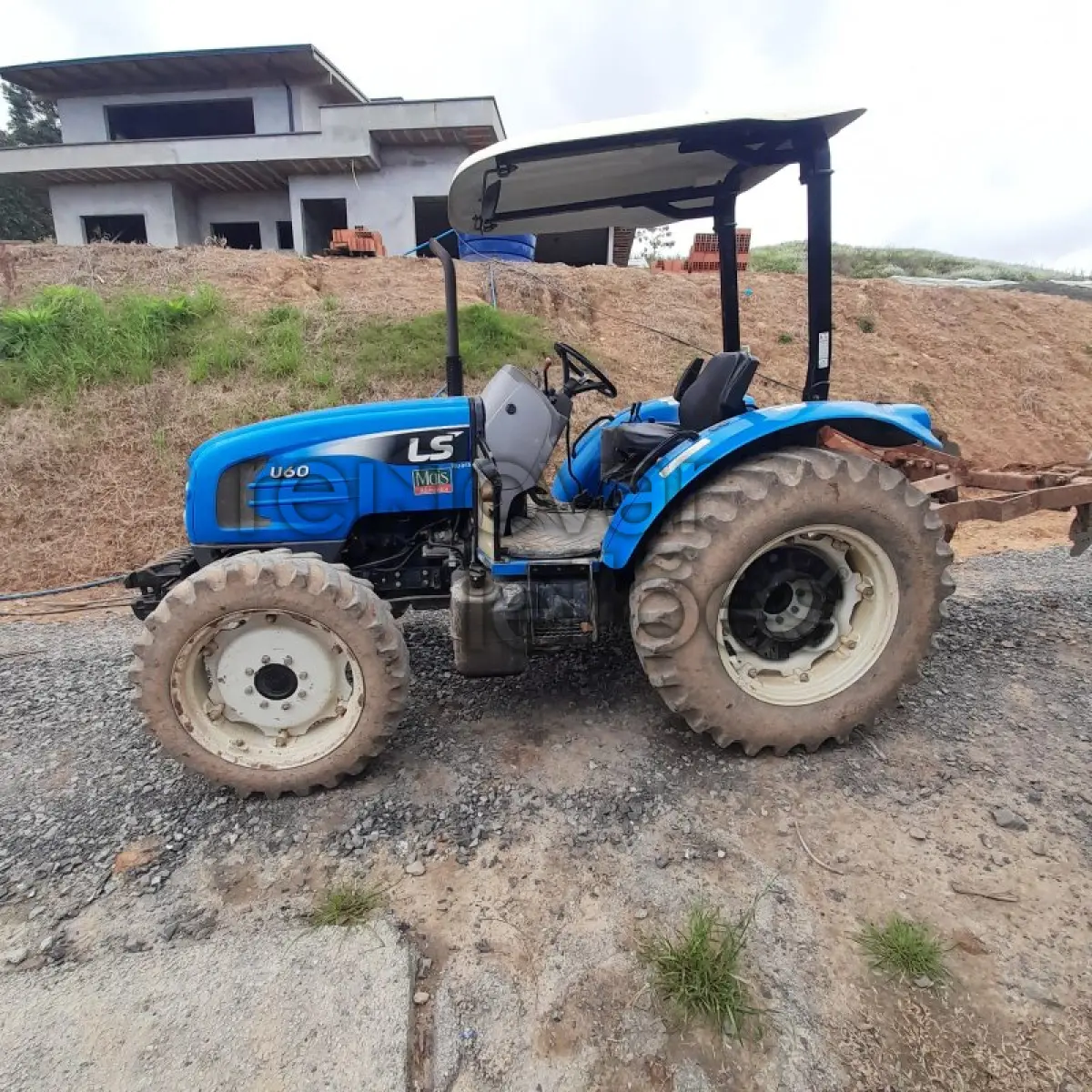 TRATOR LS U60 D - ANO 2015/2015 - CRESOL VALE EUROPEU - DEPOSITADO EM AURORA/SC