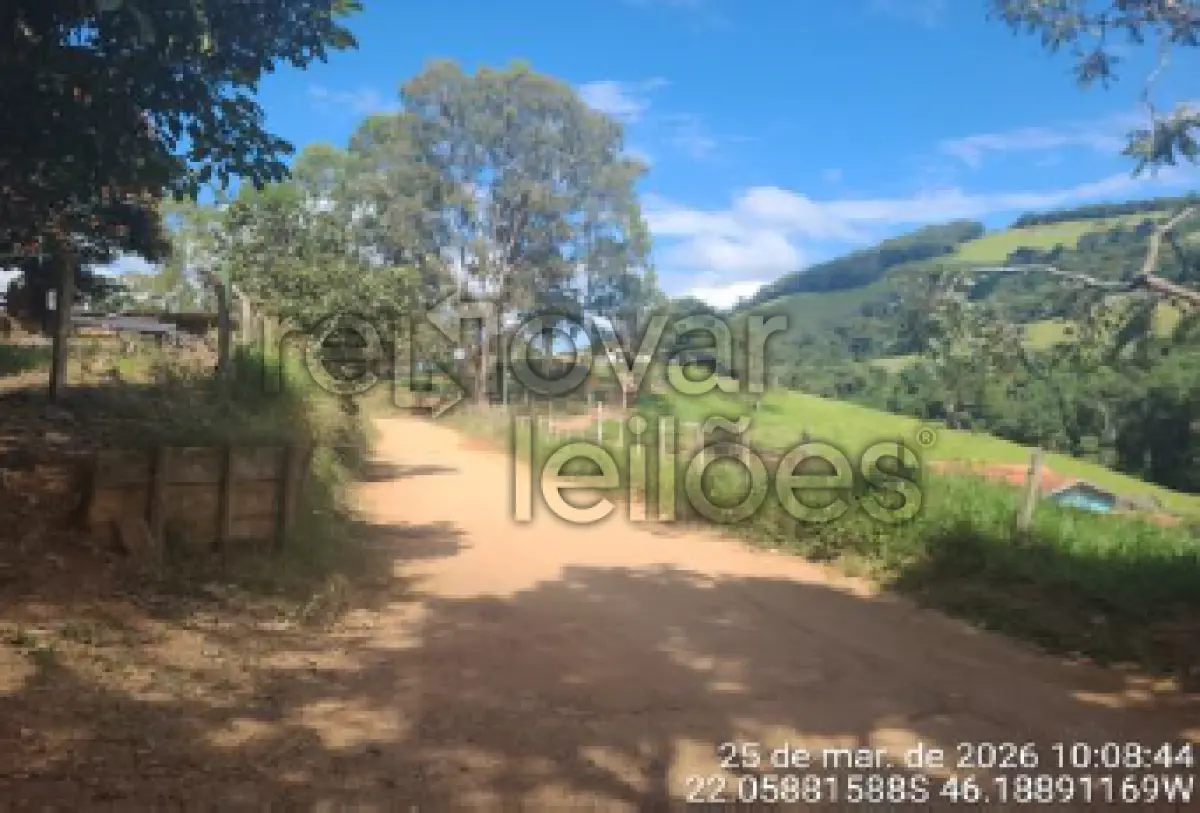 LOTE 001 - ÁREA RURAL C/ 7,26 HEC - IPUIUNA / MG