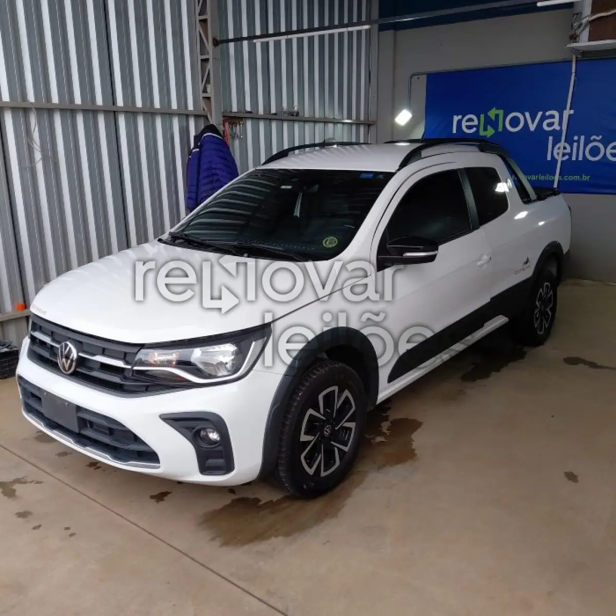 VW SAVEIRO CD EX - ANO 2023/2024 - COMPLETO - SICREDI CAMINHO DAS AGUAS - DEPOSITADO EM SANTO ÂNGELO/RS