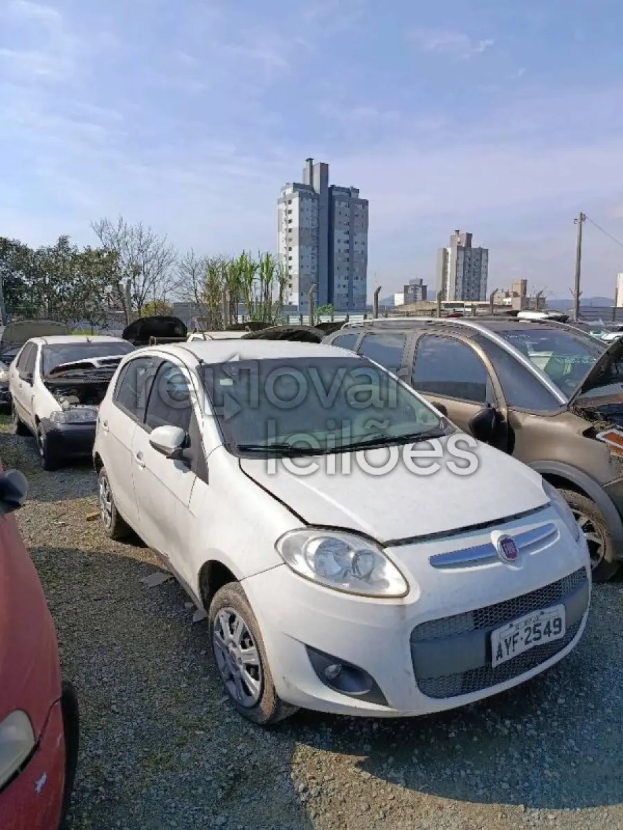 LOTE 0143