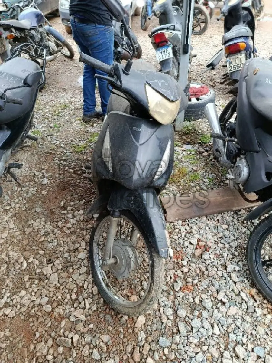 LOTE 0547