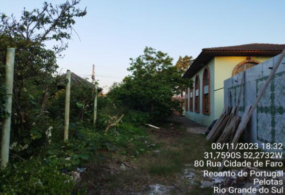 CONSTRUÇÃO + TERRENO COM 800M² - EXCELENTE LOCALIZAÇÃO - PELOTAS/RS, localizado em Pelotas - RS