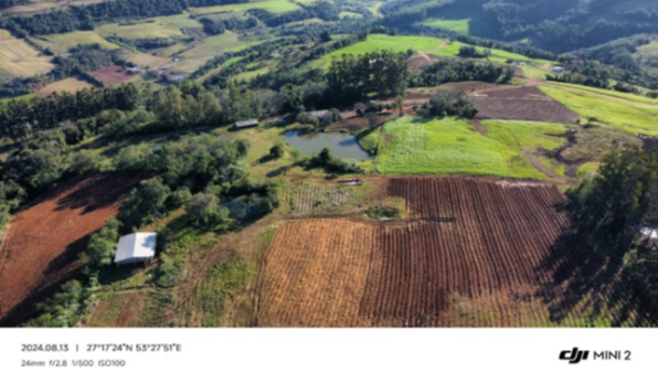 FRAÇÃO DE TERRAS DO LOTE RURAL Nº 57 COM 24.200M²/ 1ª SECÇÃO LAGOA DA FIGUEIRA / DENTRO DE ÁREA MAIOR COM SUPERFÍCIE DE 125.000,00M² / SEM BENFEITORIAS / LINHA ROGGIA / CAIÇARA - RS, localizado em Caiçara - RS