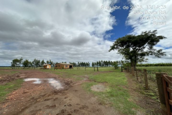 FRAÇÃO DE TERRAS DE 2 HA DENTRO DE MAIOR ÁREA / COM BENFEITORIAS / RINCÃO DOS MELOS / SÃO BORJA - RS, localizado em São Borja - RS