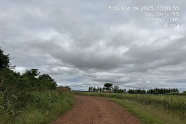 FRAÇÃO DE TERRAS DE 2 HA DENTRO DE MAIOR ÁREA / COM BENFEITORIAS / RINCÃO DOS MELOS / SÃO BORJA - RS, localizado em São Borja - RS