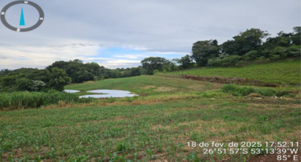 PARTE DO LOTE RURAL Nº 243 DA SEÇÃO PINDÓ, COM SUPERFÍCIE DE 98.000,00M², LOCALIZADO NA LINHA VERA CRUZ ALTA S/Nº / COM BENFEITORIAS / INTERIOR DO MUNICÍPIO DE CUNHA PORÃ - SC, localizado em Cunha Porã - SC