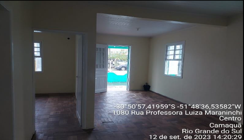 Edificação C/102,00m² E Seu Respectivo Terreno C/355,99m² / Camaquã - Rs, localizado em Camaquã - RS