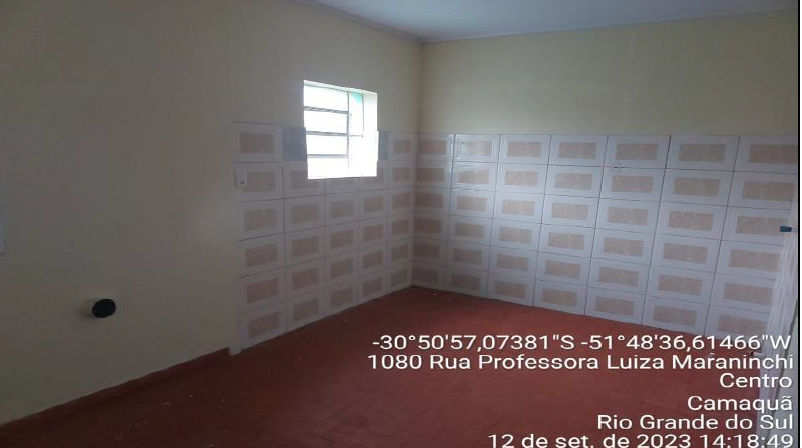 Edificação C/102,00m² E Seu Respectivo Terreno C/355,99m² / Camaquã - Rs, localizado em Camaquã - RS
