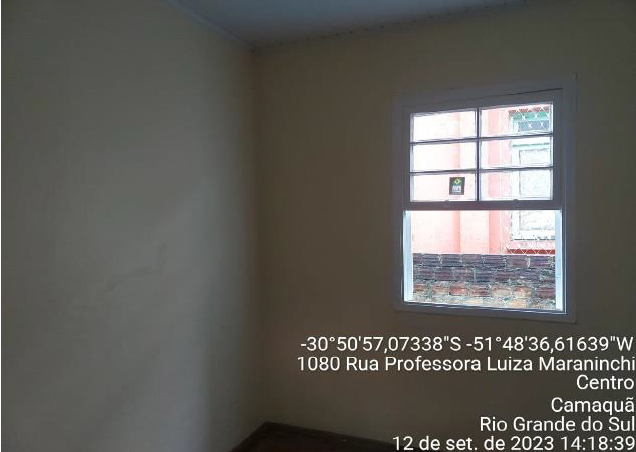 Edificação C/102,00m² E Seu Respectivo Terreno C/355,99m² / Camaquã - Rs, localizado em Camaquã - RS