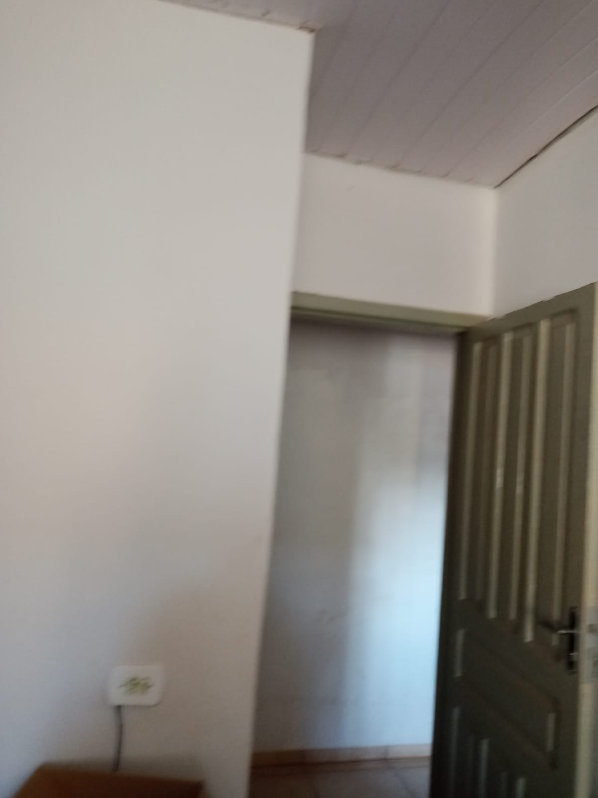 Casa De Esquina De 63,75m² + Terreno Urbano C/ 175,00m² - Goioerê/pr, localizado em Goioerê - PR