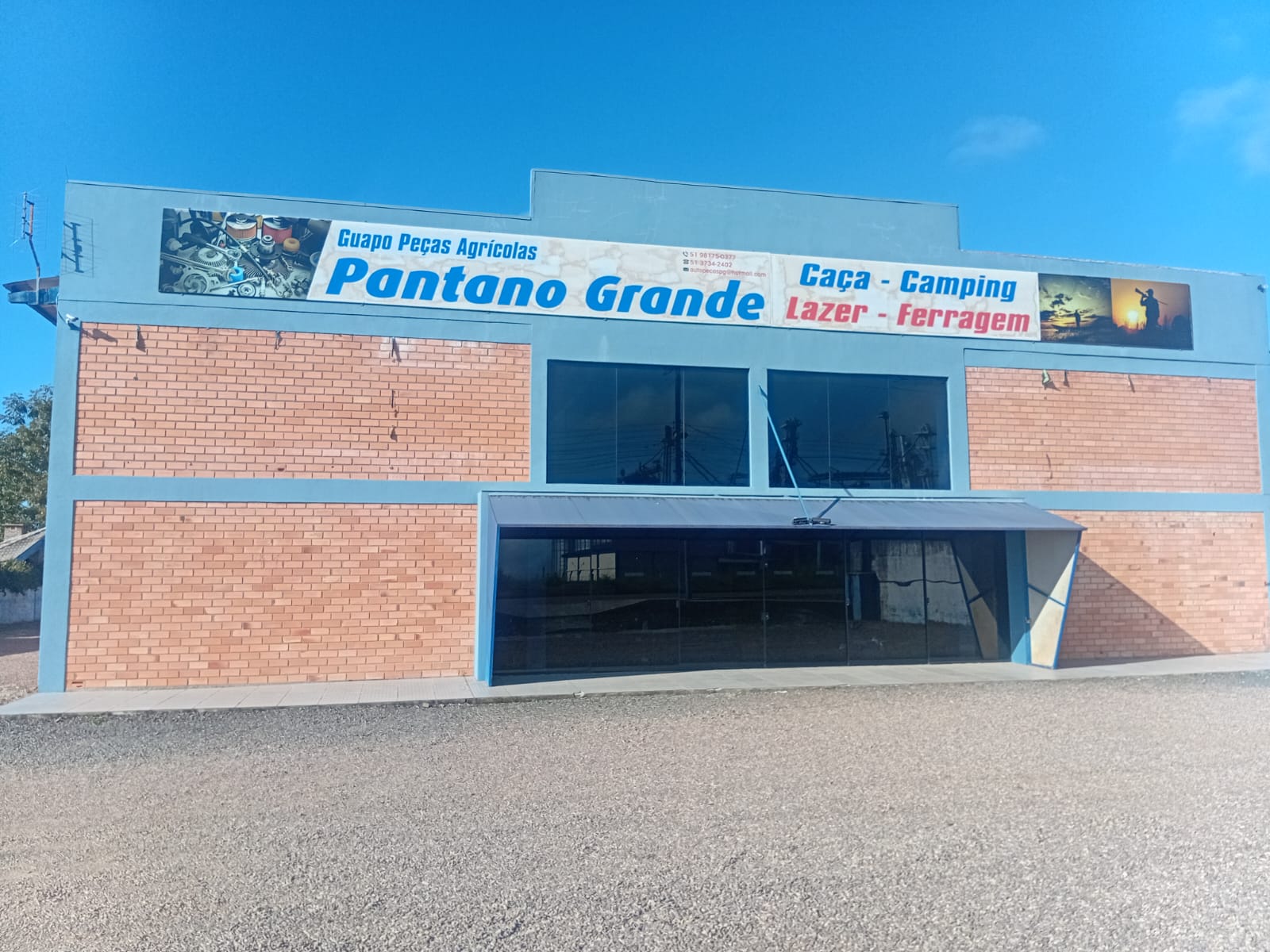Imagem do imóvel Prédio Comercial C/ 707,45m² + Terreno Com 1.536,00 M² / Pantano Grande - Rs